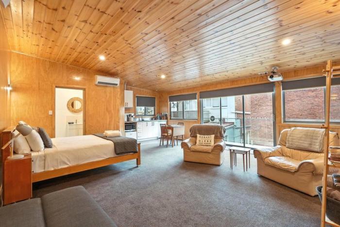 Down the Lane at 408 - On the North Hobart Strip