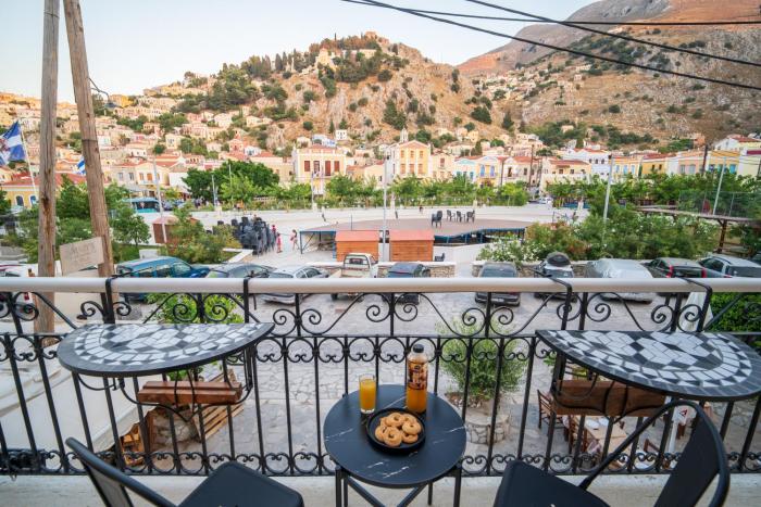 La Casa di Symi - Central Apartment with View