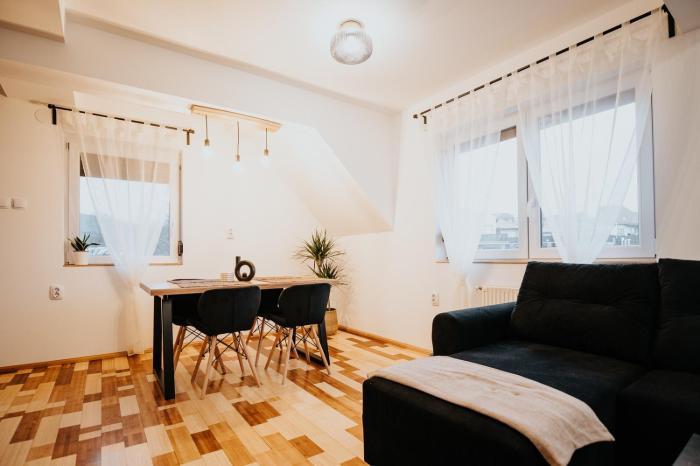 DOUX Apartman House