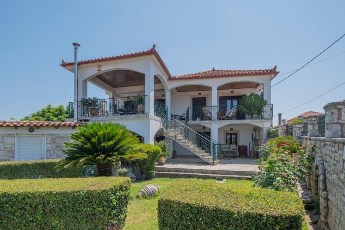 Villa Karpofora View