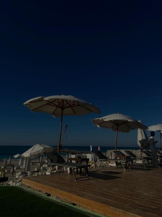 Modern Furnished Apartment Mazarine North Coast