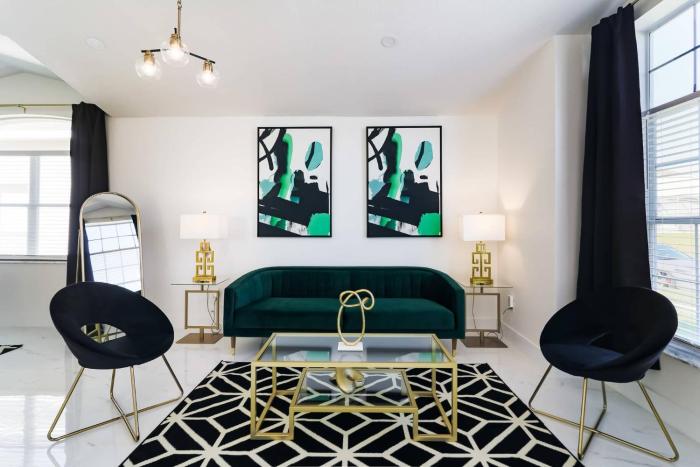 Modern Dream Disney Vacation Getaway - Pool