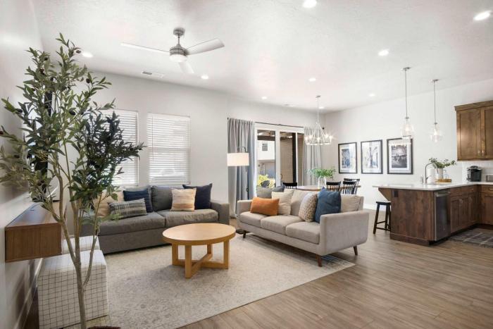 Coral Paradise - Community Pool