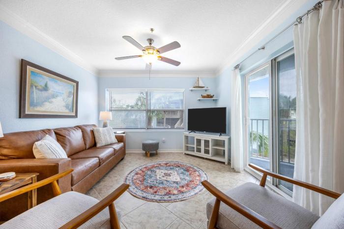 Ocean Hibiscus Retreat - For 8