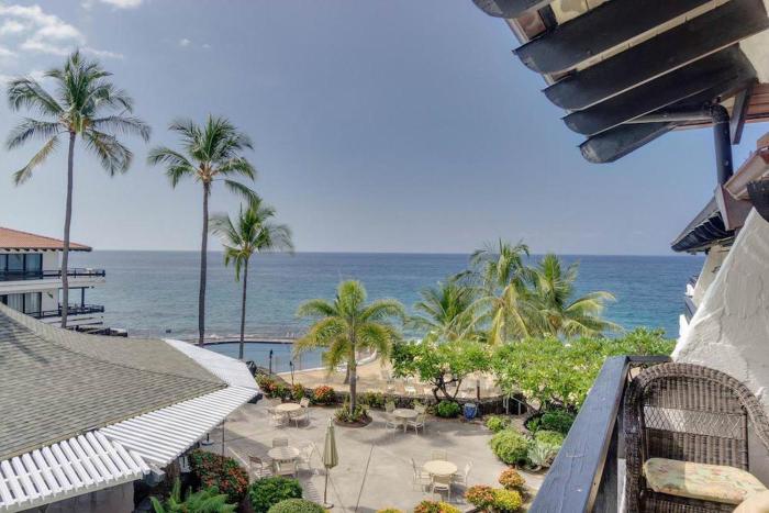 Casa De Emdeko Condo with Pool AC & Ocean Views