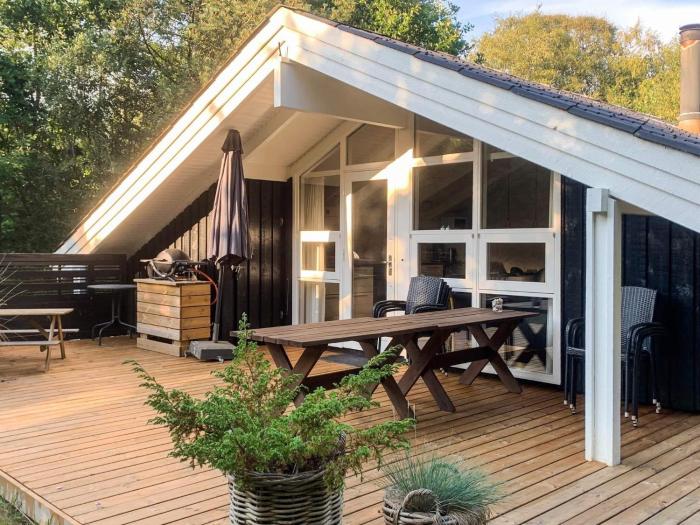 6 person holiday home in Hals-By Traum