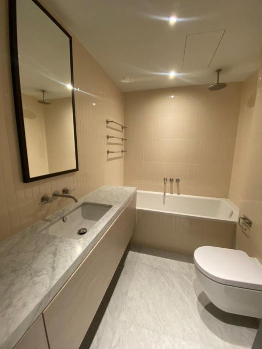 Luxury 4 bed flat with River view