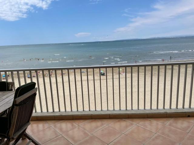 Appartement 2 chambres sur plage Grau du Roi Résidence B