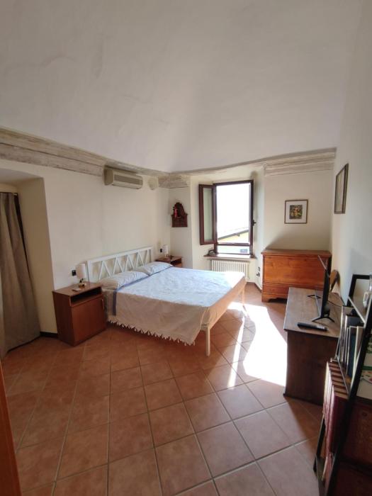 Dimora Fenni - Appartamento elegante nel cuore di Monte Isola con Wi-Fi e aria condizionata