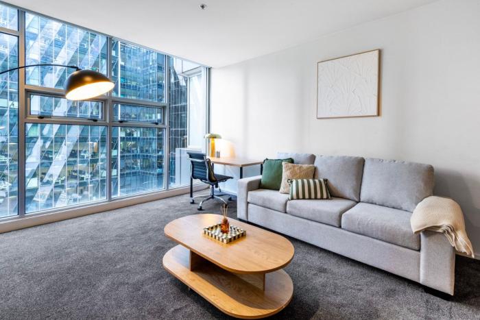 Stay on McCrae - Docklands Delight