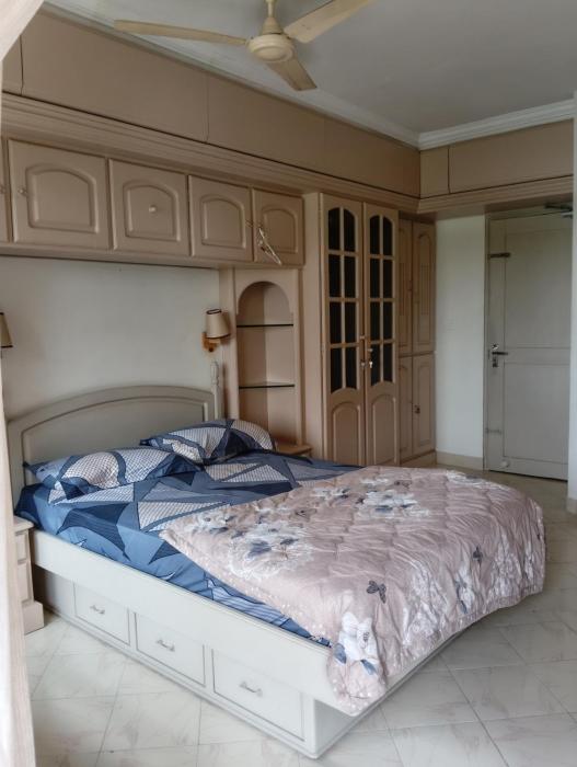 Waterfront 3BHK Apartment, Cochin