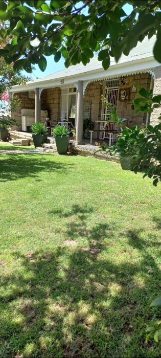 Old Oaks Bed & Breakfast