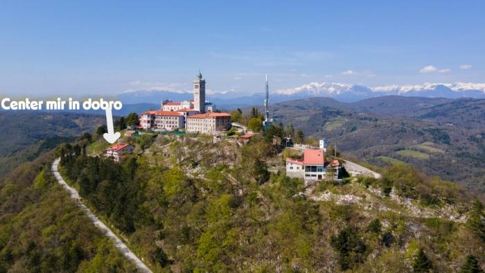 Prenočišča Center Mir In Dobro