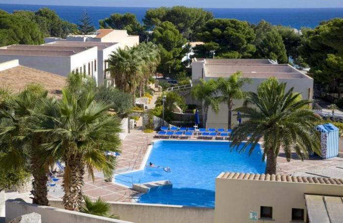 Villaggio cala mancina