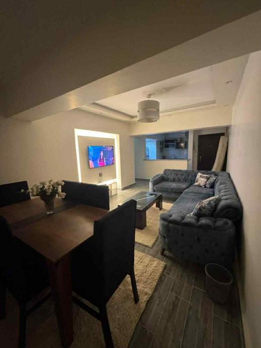 اول مكرم جنب ستي ستارز