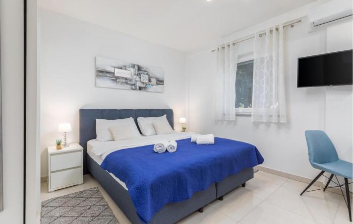 Nice Apartment In Pula With Wifi