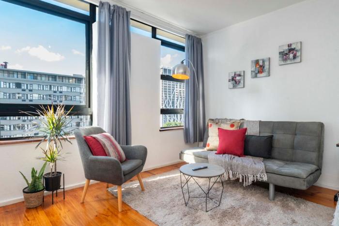 CapeCentral Studio -V&A and CITCC 5mins walk away