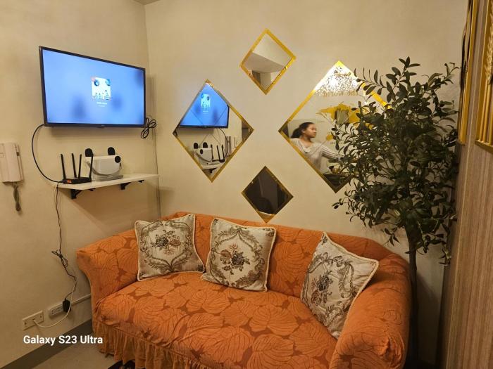 Staycation near MOA, SMX Convention, DFA & NAIA,