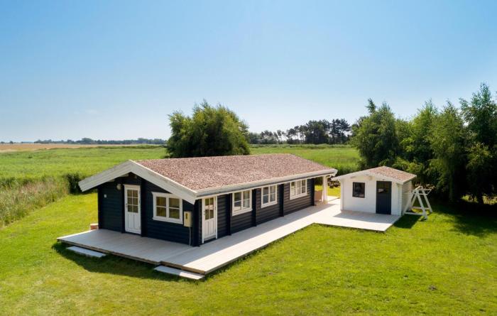 Nice Home In Rødby With Wifi