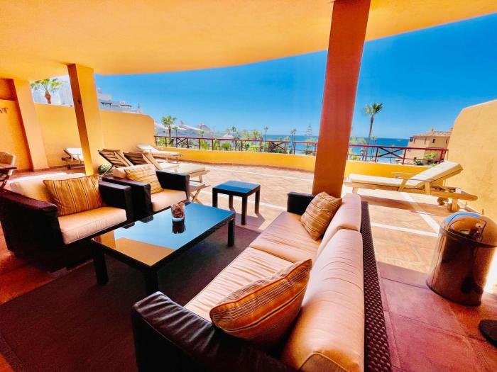 SuperHosts Playa vistas al mar