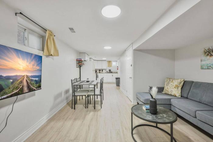 Comfy 2BR Apt near Beach and Downtown Free Parking