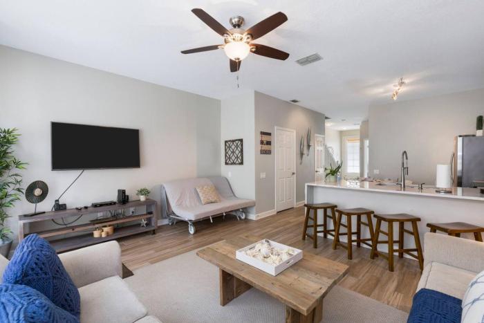 Amazing 3BDR House with pool