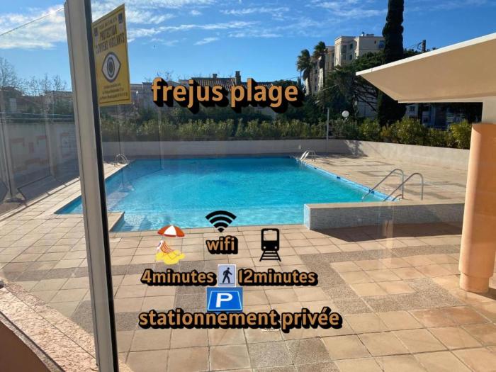 Iago lodge azur, 5 minutes à pied de la plage