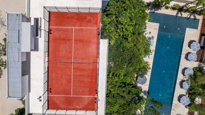 Exclusive 4BR Villa in Karanda with Pools and Paddle