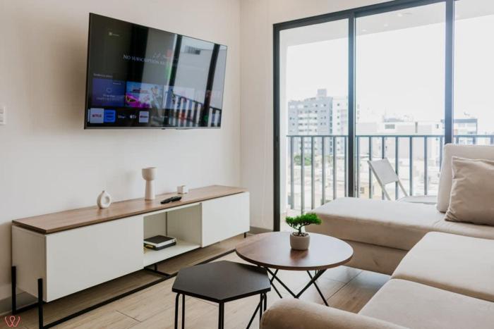 Sleek 2BR with Pool Gym Terrace in Magdalena