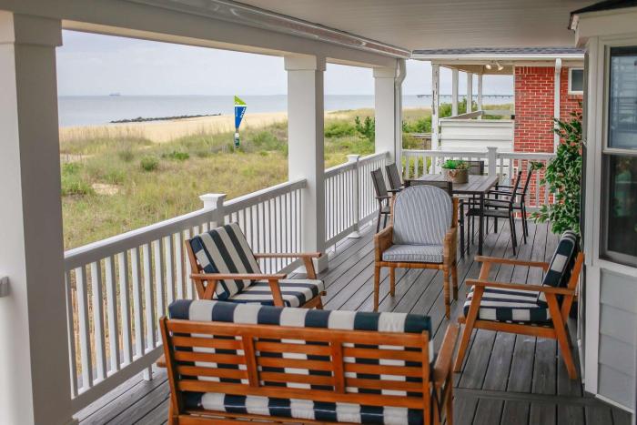 Sojourn Dune Cottage Beach Front Bliss 3 BR 3 BA