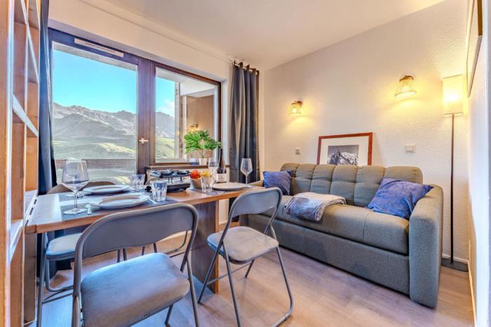 Bright Modern Apartment - Balcony with Panoramic Mountain Views - Residence Olympiades