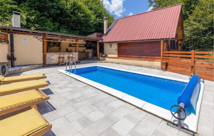 Pet Friendly Home In Plesce