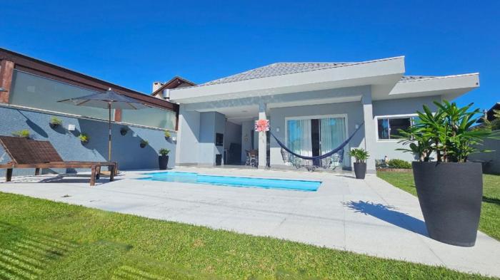 GREY HOUSE, o seu refúgio em Canto Grande