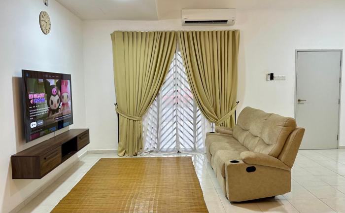 Muji minimalist homestay fully aircond NO WIFI