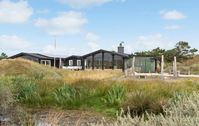 Amazing Home In Fanø With Sauna