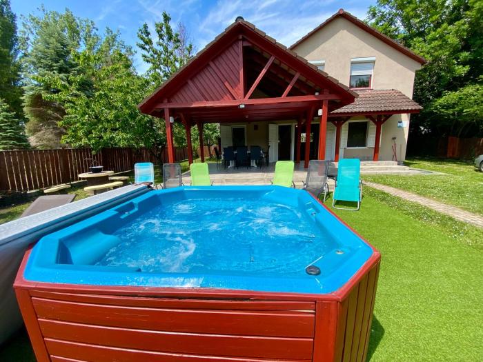 Tieffapartmanház Balatonszárszó