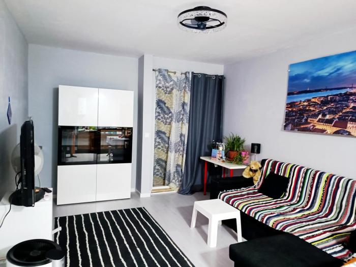 Ocean view 2 bedroom flat