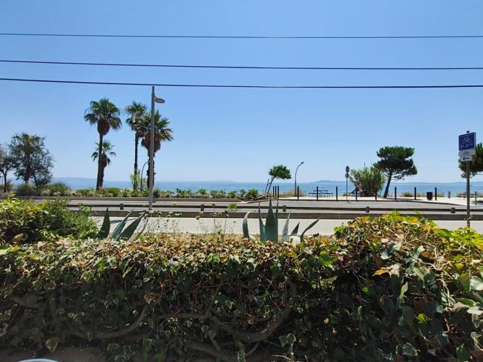 T2 front de mer et parking gratuit
