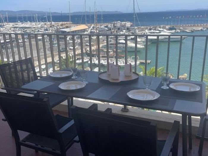 Appartement climatisé avec terrasses et vue port, proche plages à Hyères - FR-1-335-191