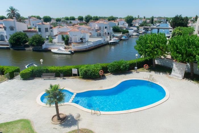 WELCS APARTAMENTO 277 EMP con vistas al canal