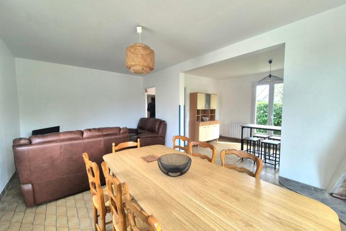 Large family house - near beach