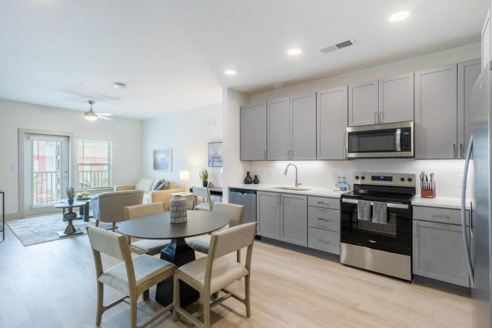 Landing Modern 1BD Gym Yoga Studio