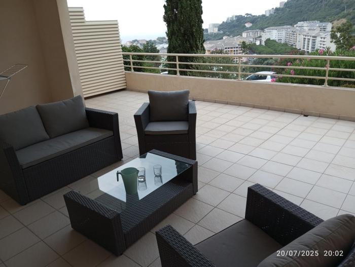 T2 BASTIA vue panoramique mer montagne