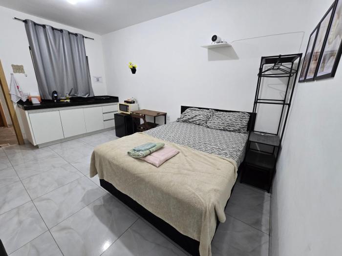 Flat completo a 3 minutos de mercado, farmácia