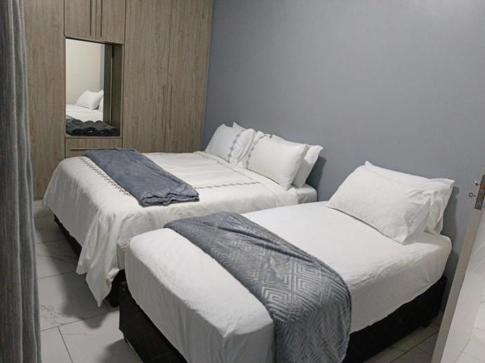 Crompton Apartment 786