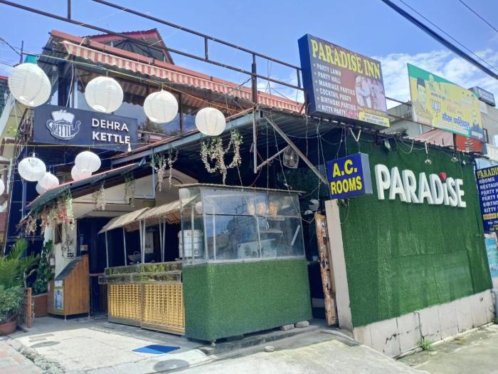 Hotel Paradise Inn