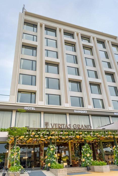 Hotel Veritas Grand