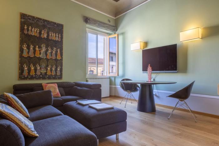 Romantic Florence City Center Suite