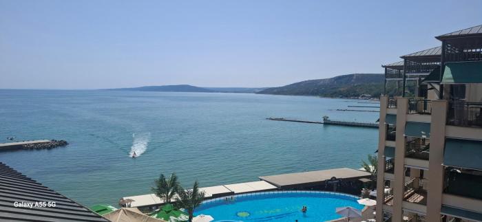 Sea View Apartment C 514