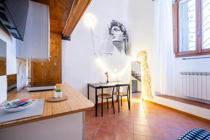 2 - Monolocale silenzioso a due passi dal centro